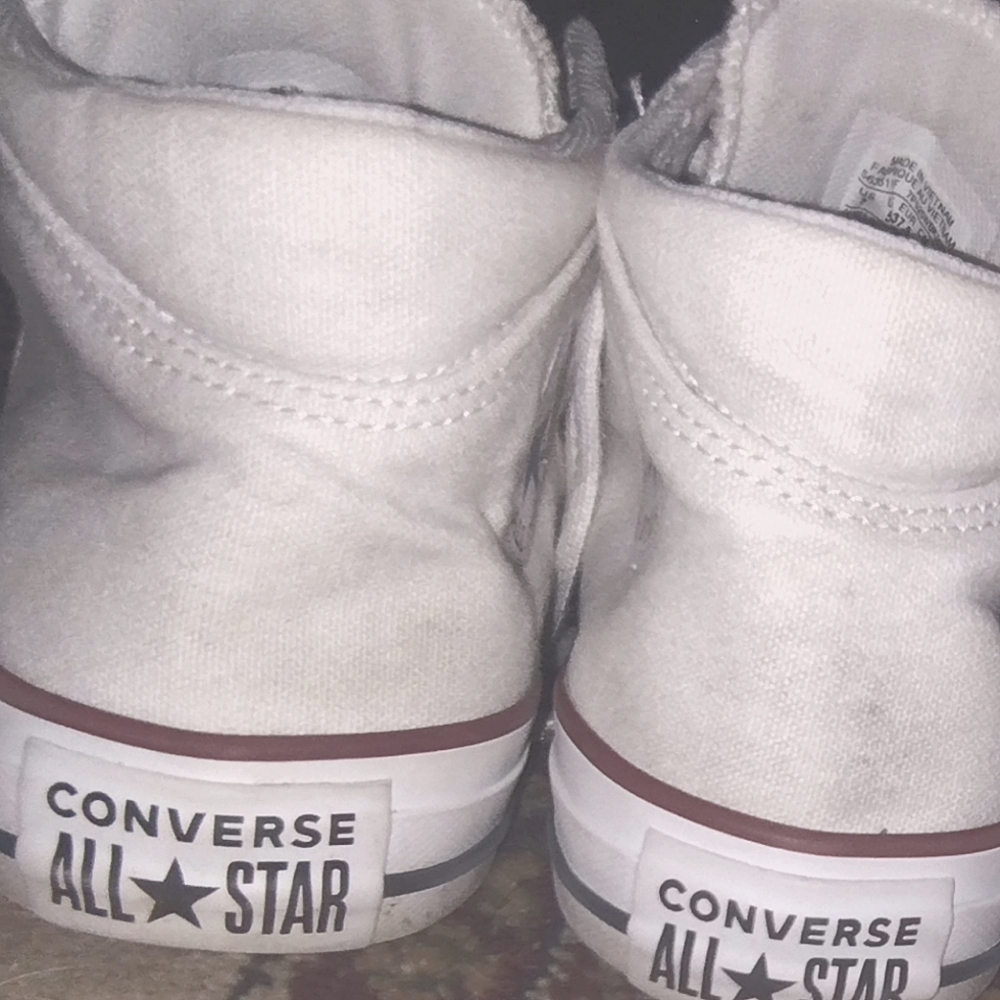 Converse - Picture 4 of 4